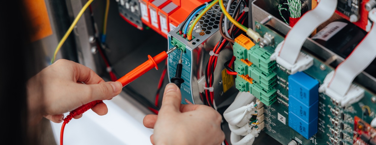 Imagen de cabecera de Tesis Doctoral en Electrónica de Potencia: Health Monitoring en Convertidores