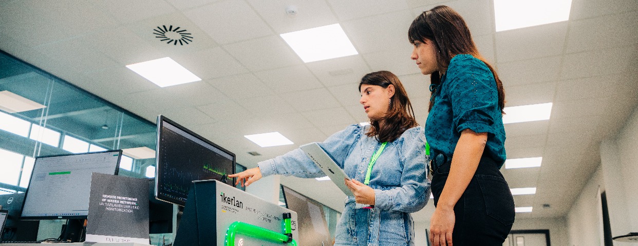 Imagen de cabecera de GENERATIVE AI Researcher